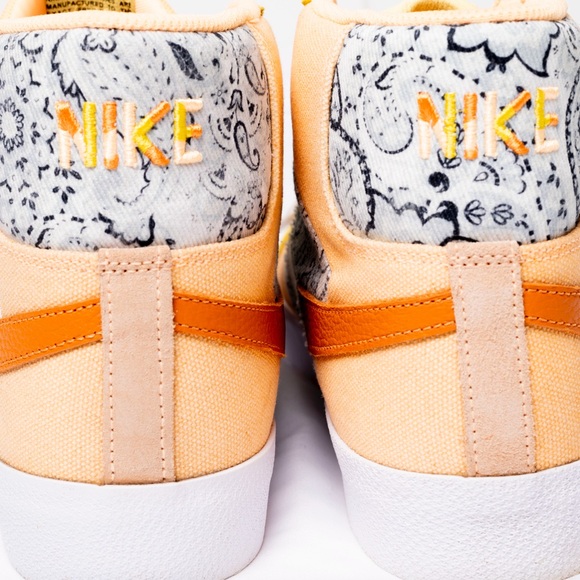 Nike Zoom Blazer Mid Premium SB- MELON TINT - Picture 2 of 7